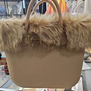 New O Bag, Large Tote, Tan With Faux Fur-Trim